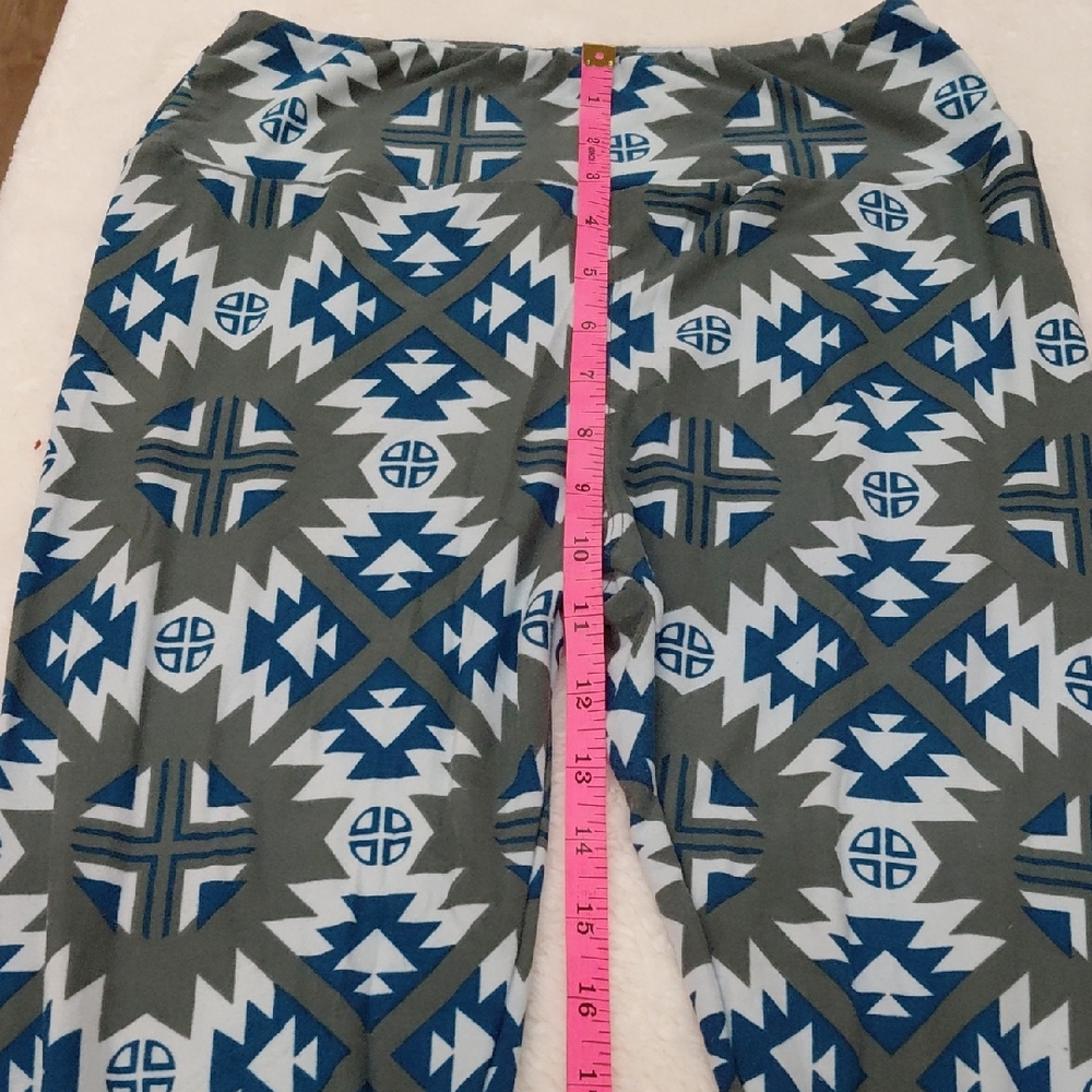 LuLaRoe Blue White Gray And. Red Geometric Leggings OS - Picture 2 of 14